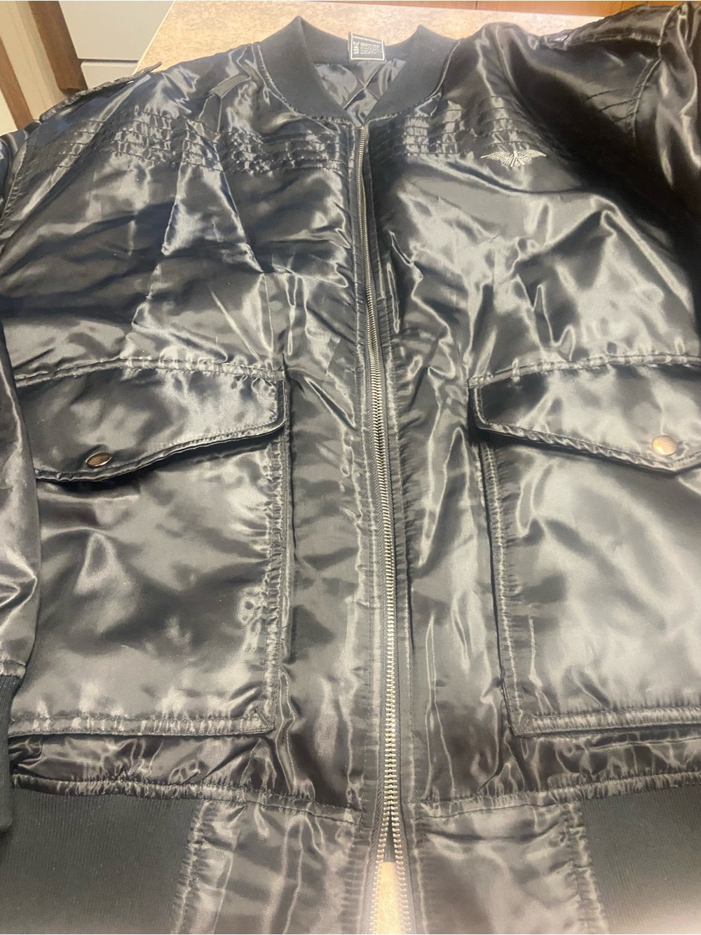 Men’s Jacket - Picture 2 of 4